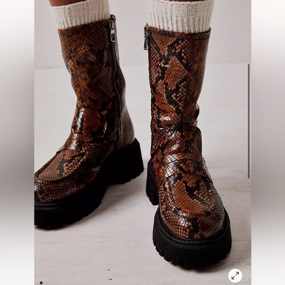 Free People Madison Loafer Boot Python Print EU 38 US 8 New in Box - Picture 1 of 8